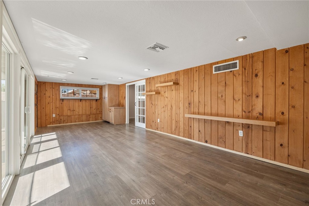 42915 Wisconsin Avenue