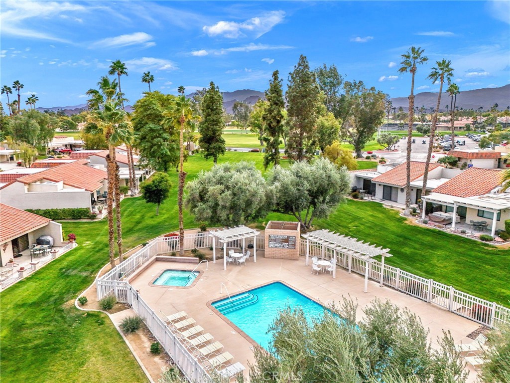 40963 Interlachen Lane