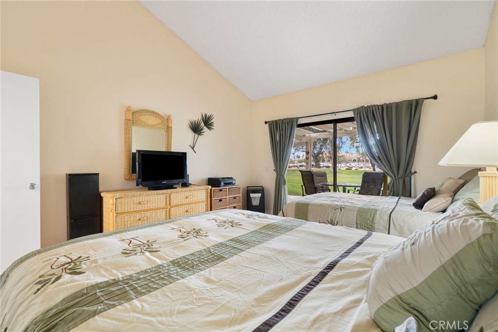 40963 Interlachen Lane