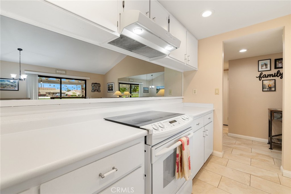 40963 Interlachen Lane