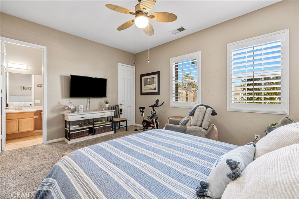 79851 Parkway Esplanade N