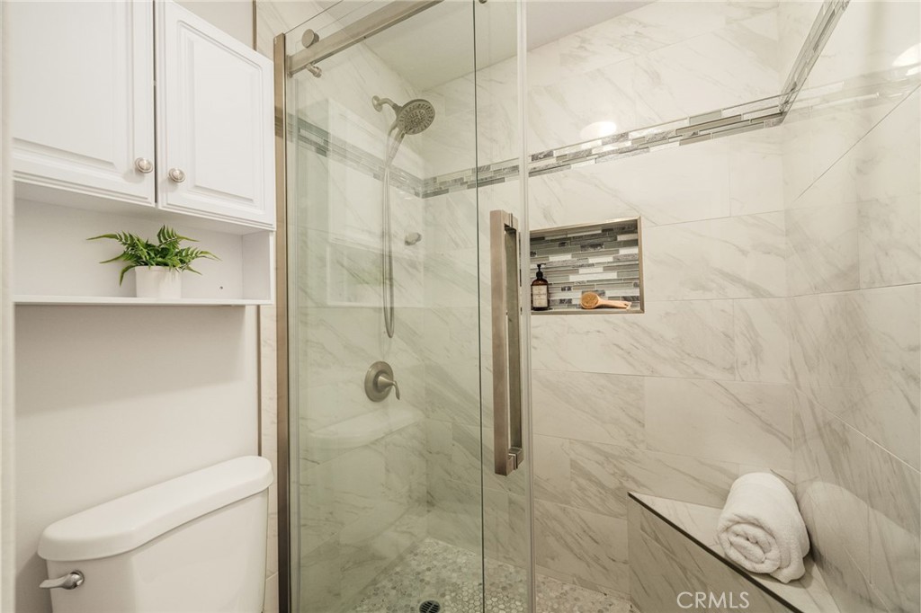 102 Scholz Plaza 239