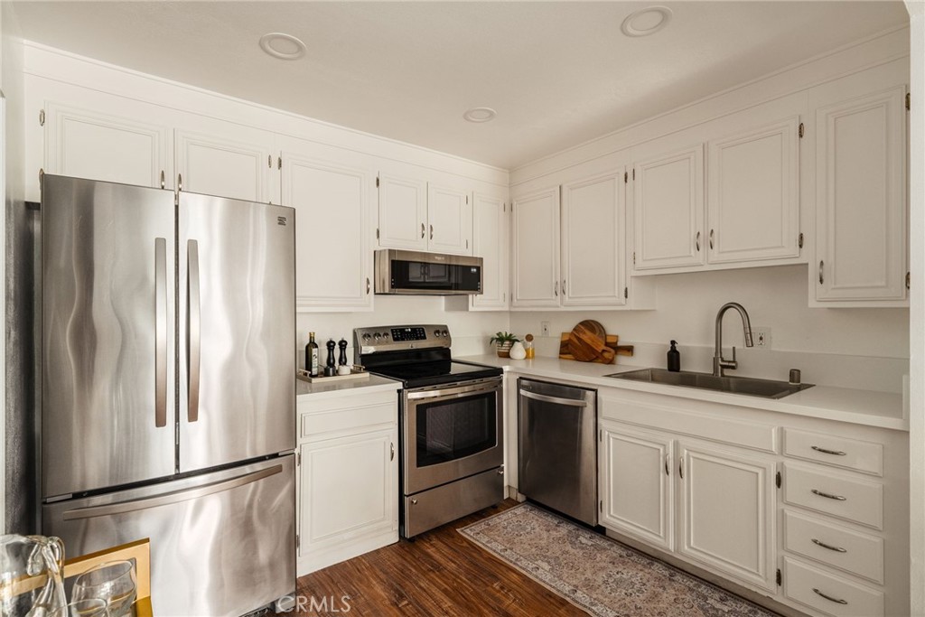 102 Scholz Plaza 239