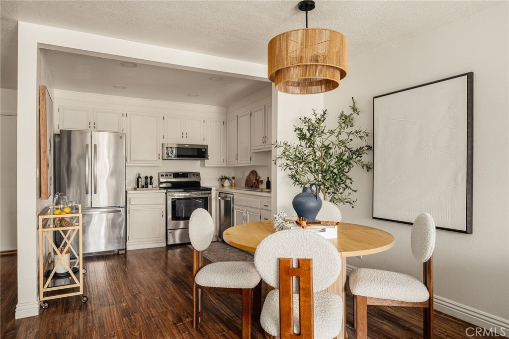 102 Scholz Plaza 239