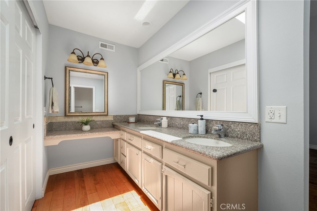 2700 Arlington Avenue 115