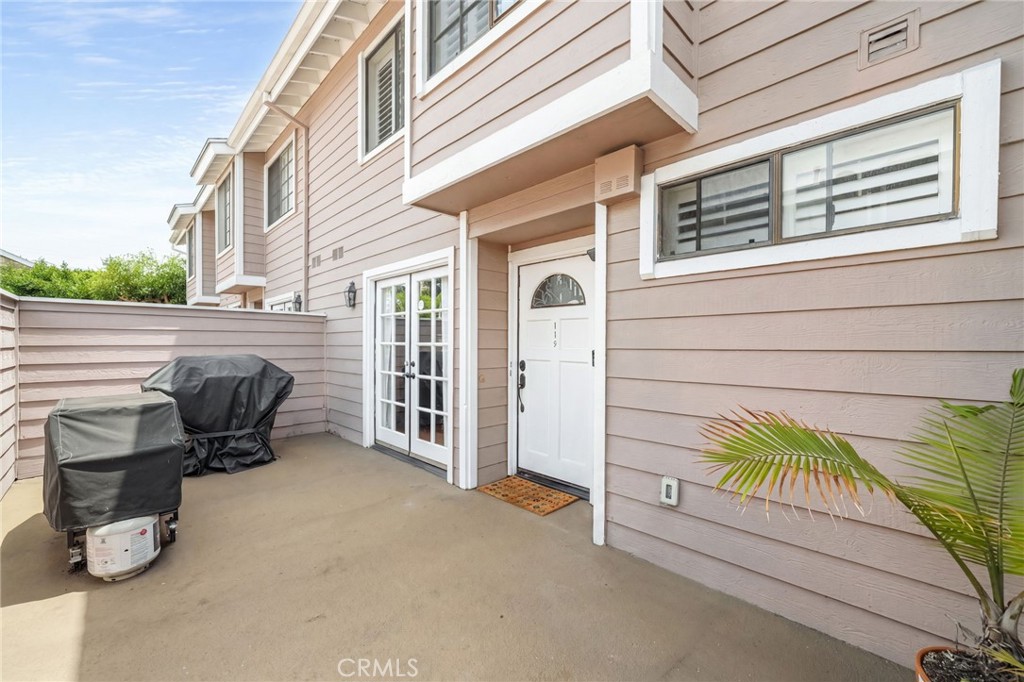 2700 Arlington Avenue 115