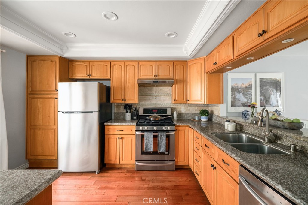 2700 Arlington Avenue 115