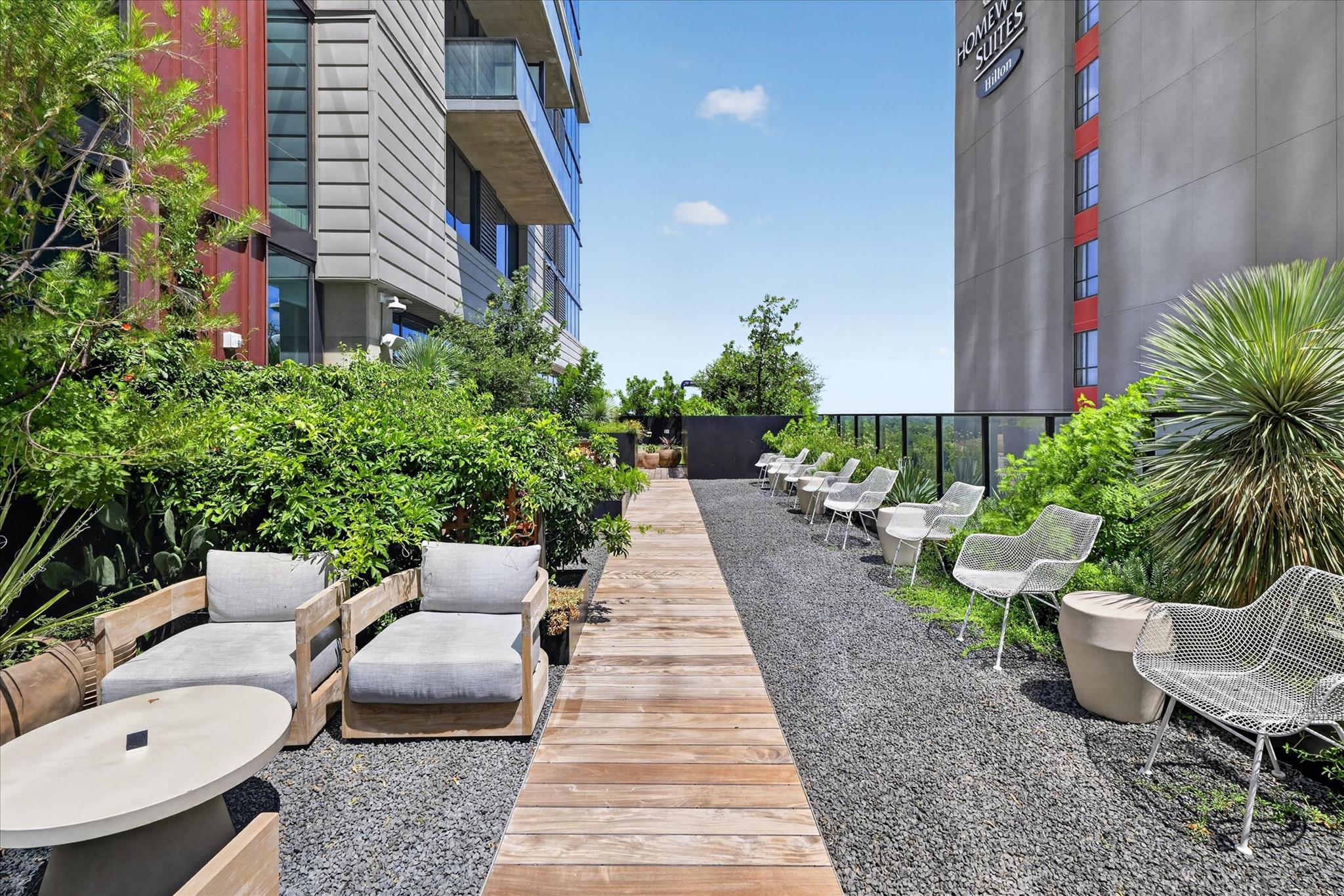 84 East Ave # 3808