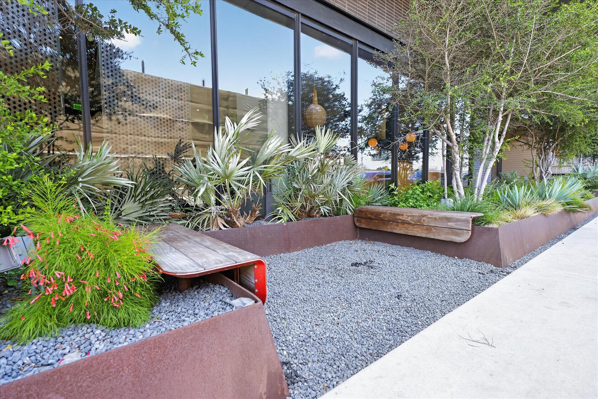 84 East Ave # 3808