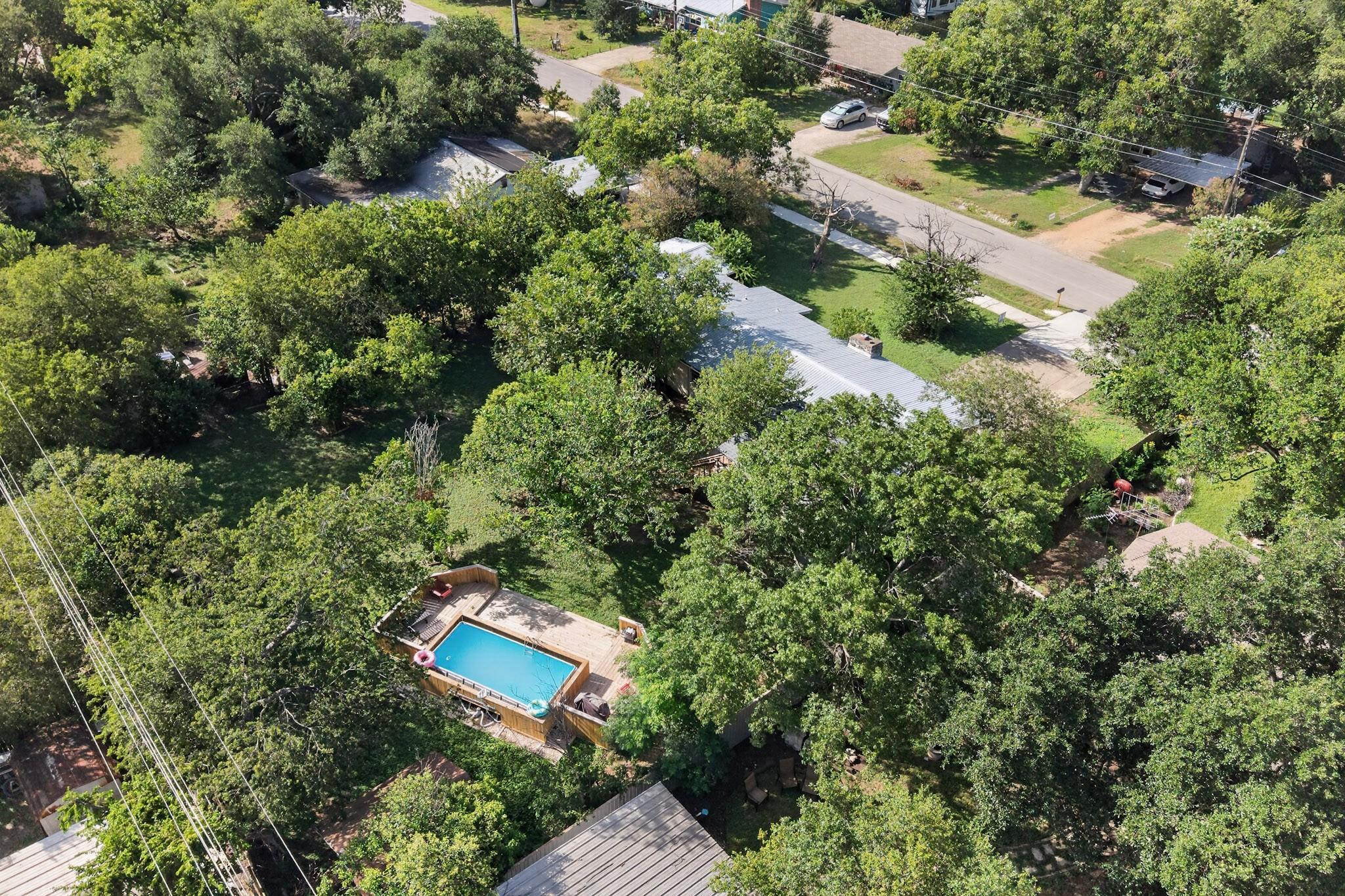 1100 Neans DR