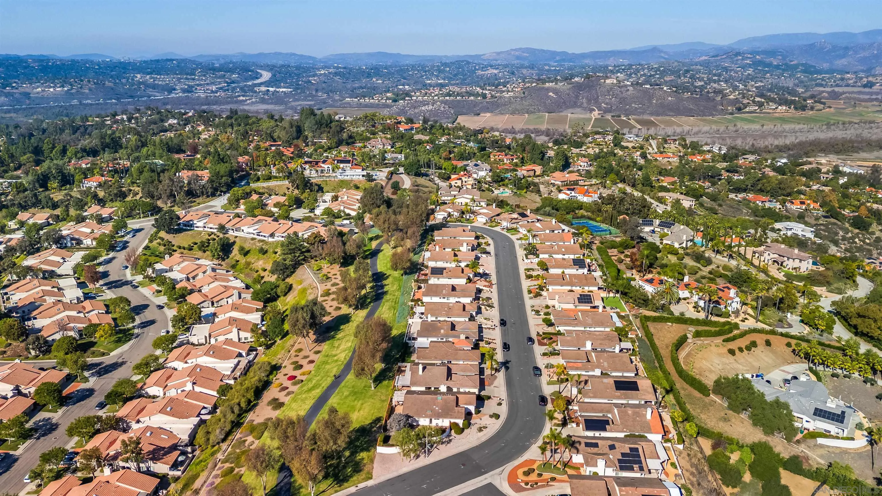 18113 Calle Estepona