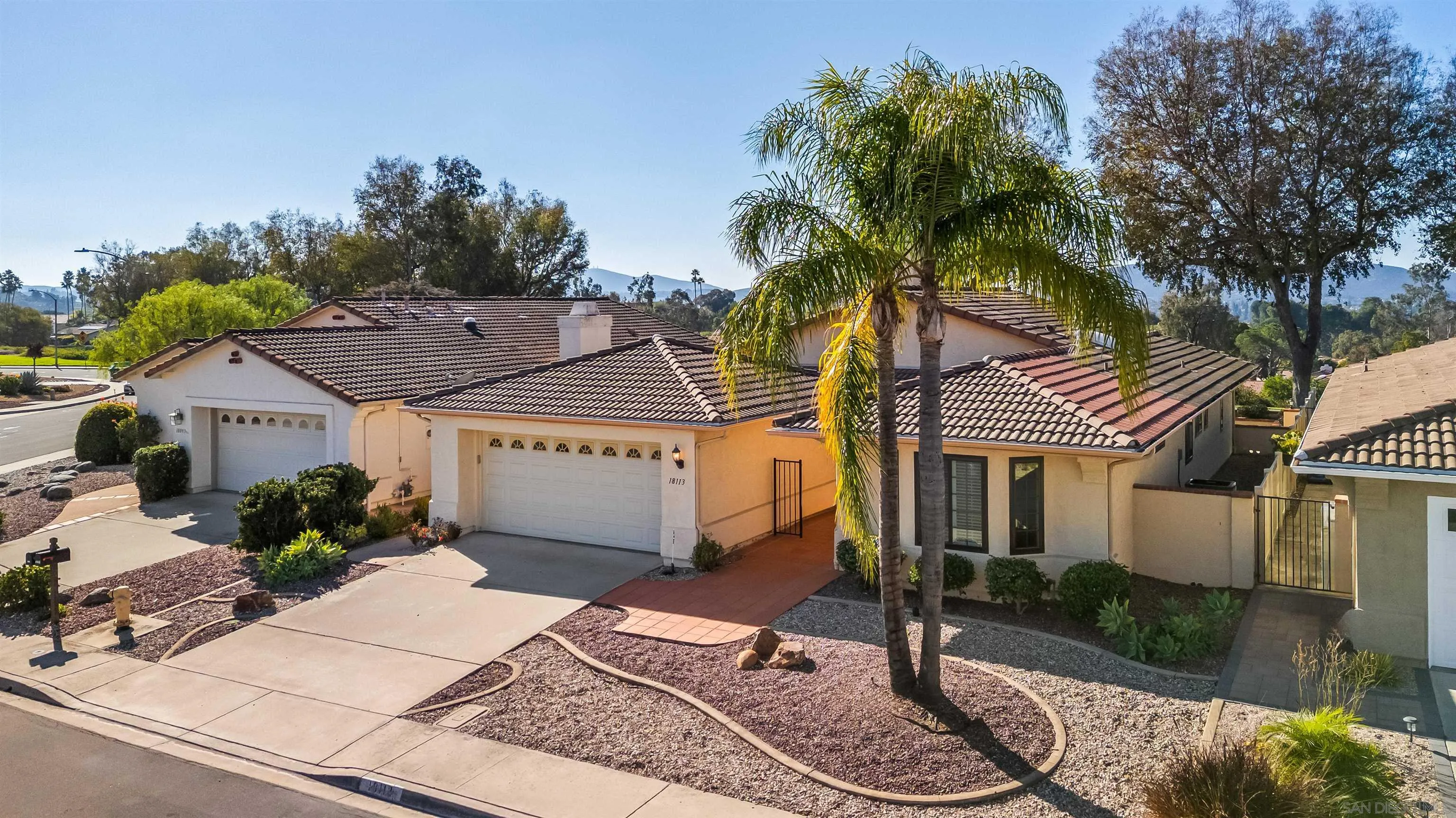 18113 Calle Estepona