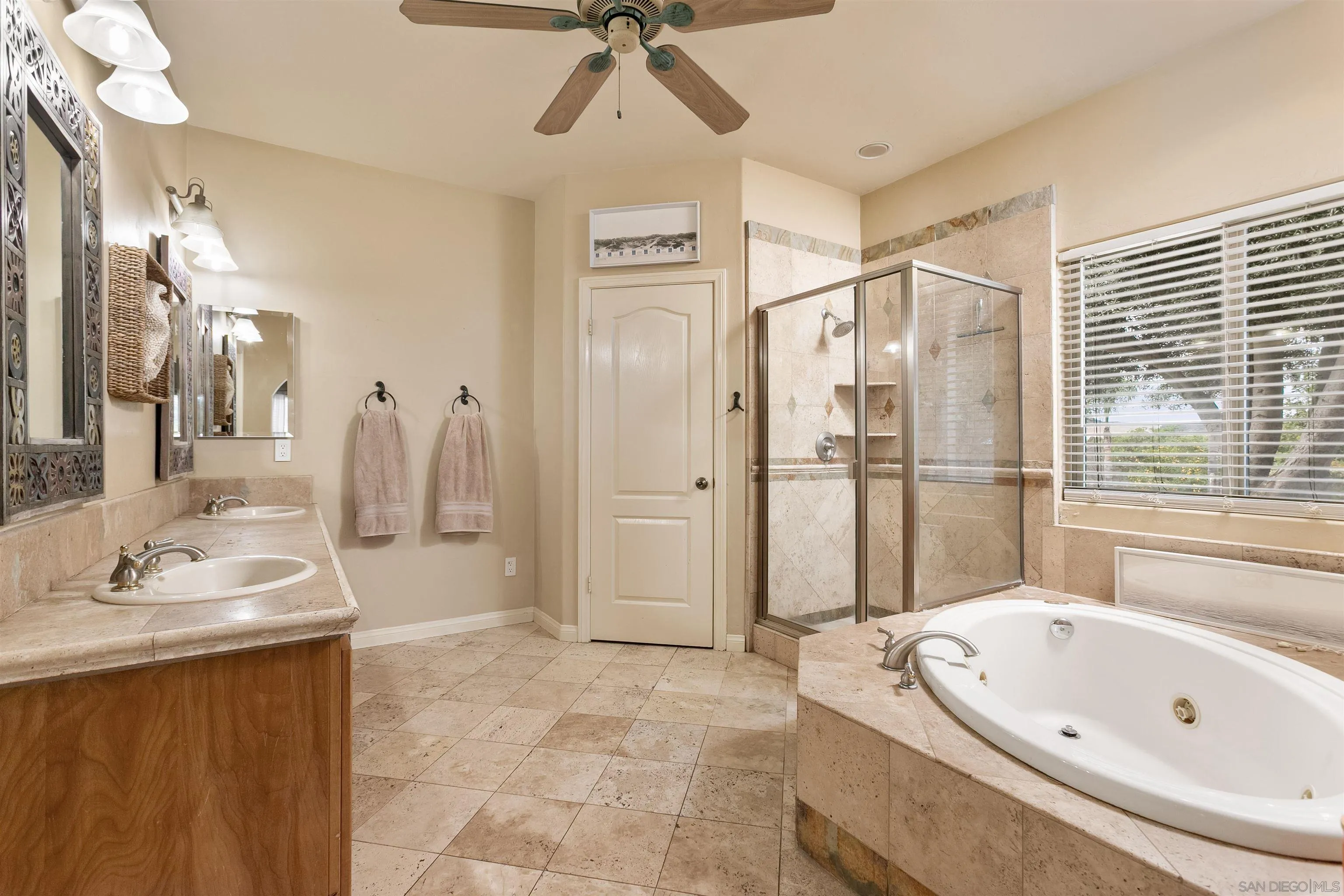 15336 Mesa Estates Ct