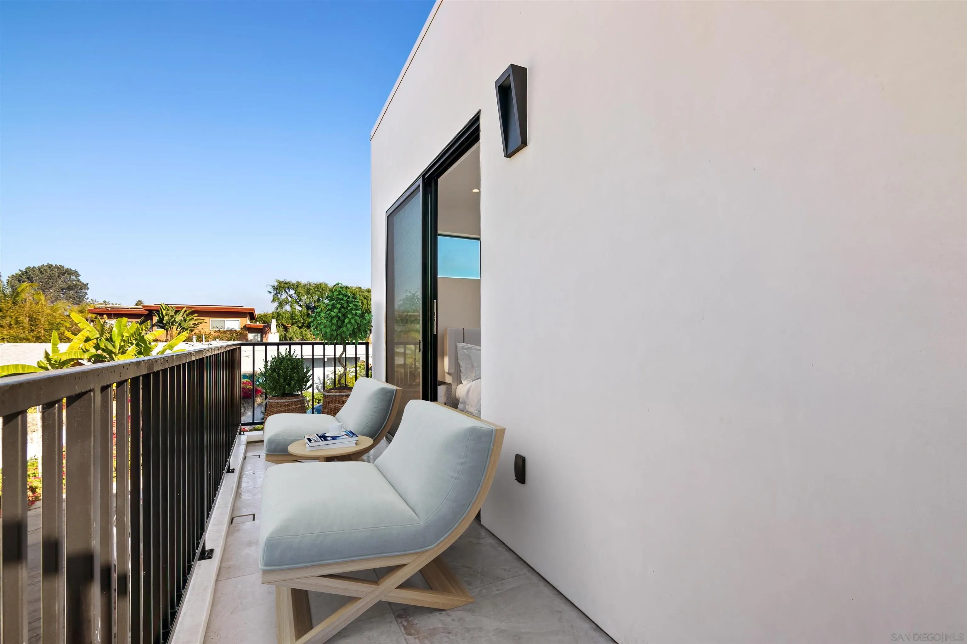 8168 Paseo Del Ocaso Unit 2nd Floor Adu