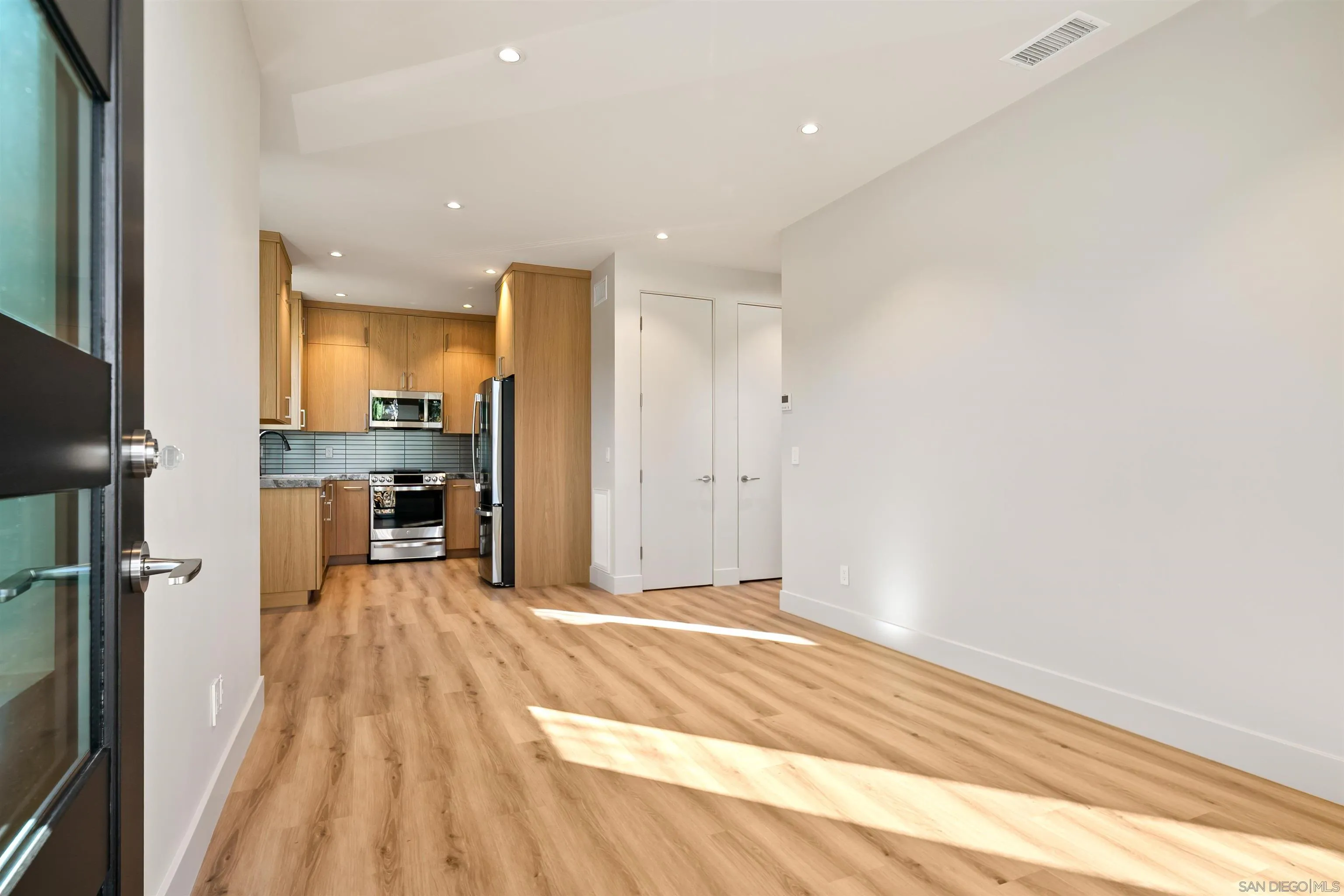 8168 Paseo Del Ocaso Unit 2nd Floor Adu