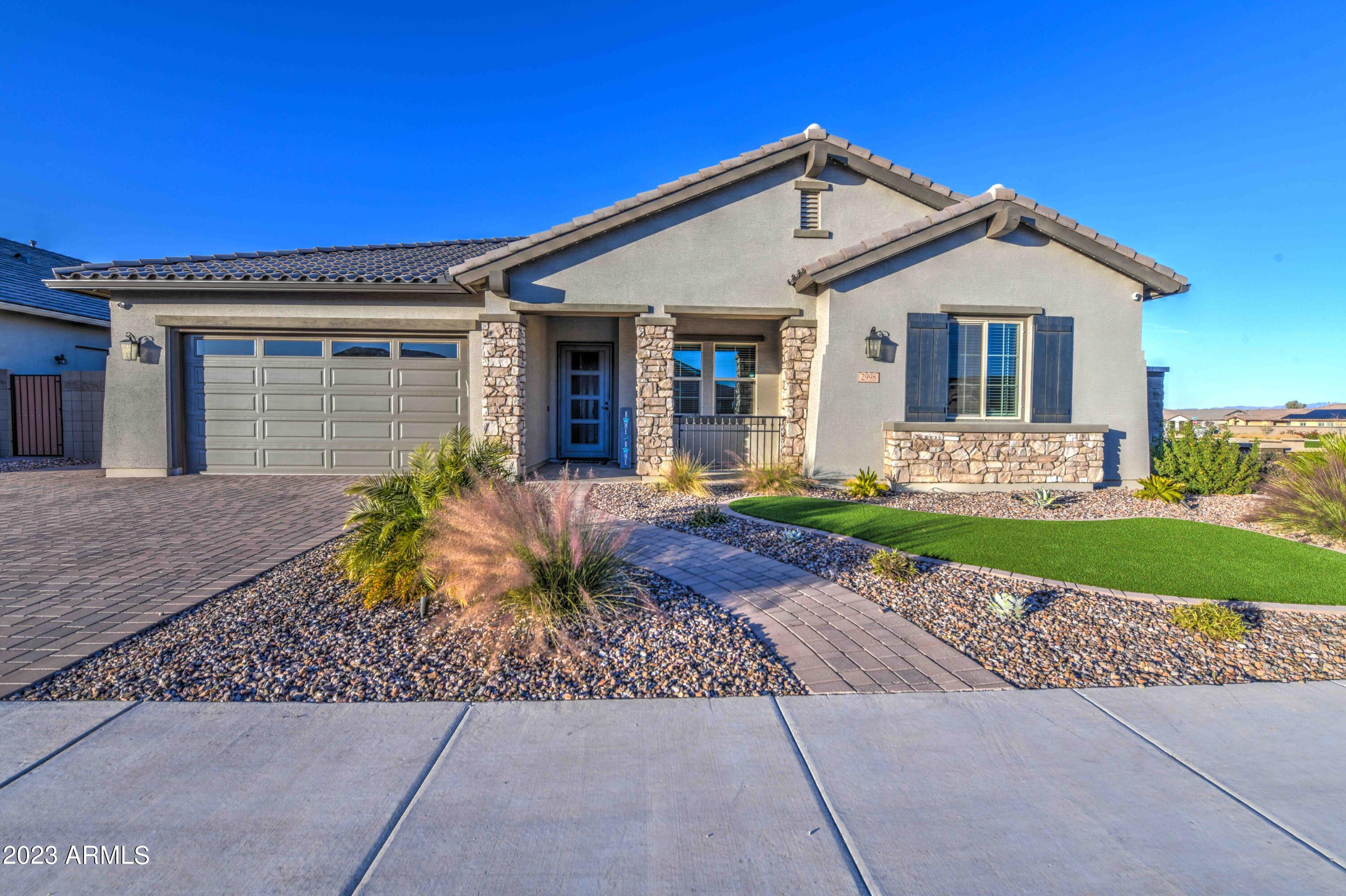 2998 W Horseshoe Drive