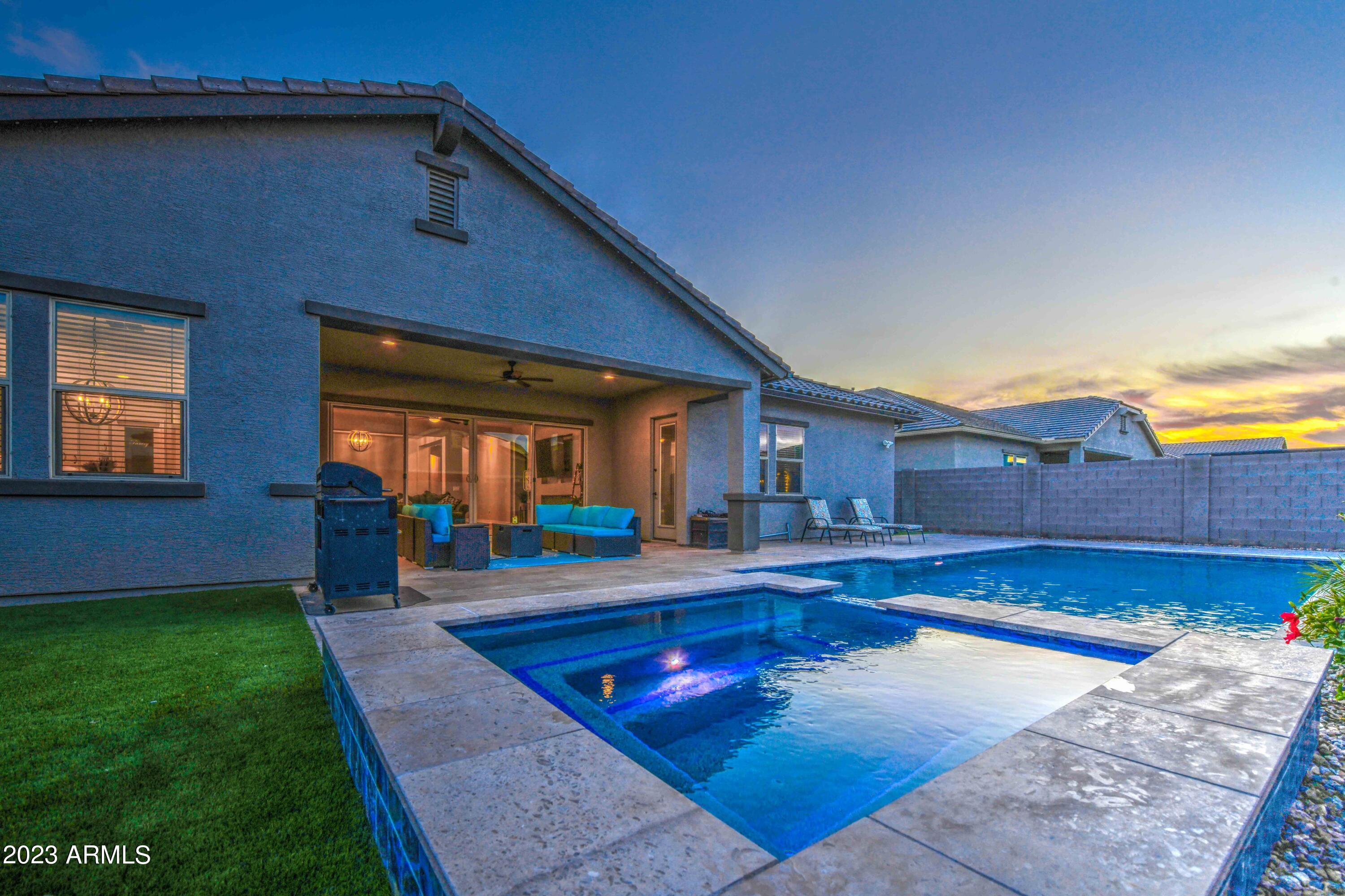 2998 W Horseshoe Drive