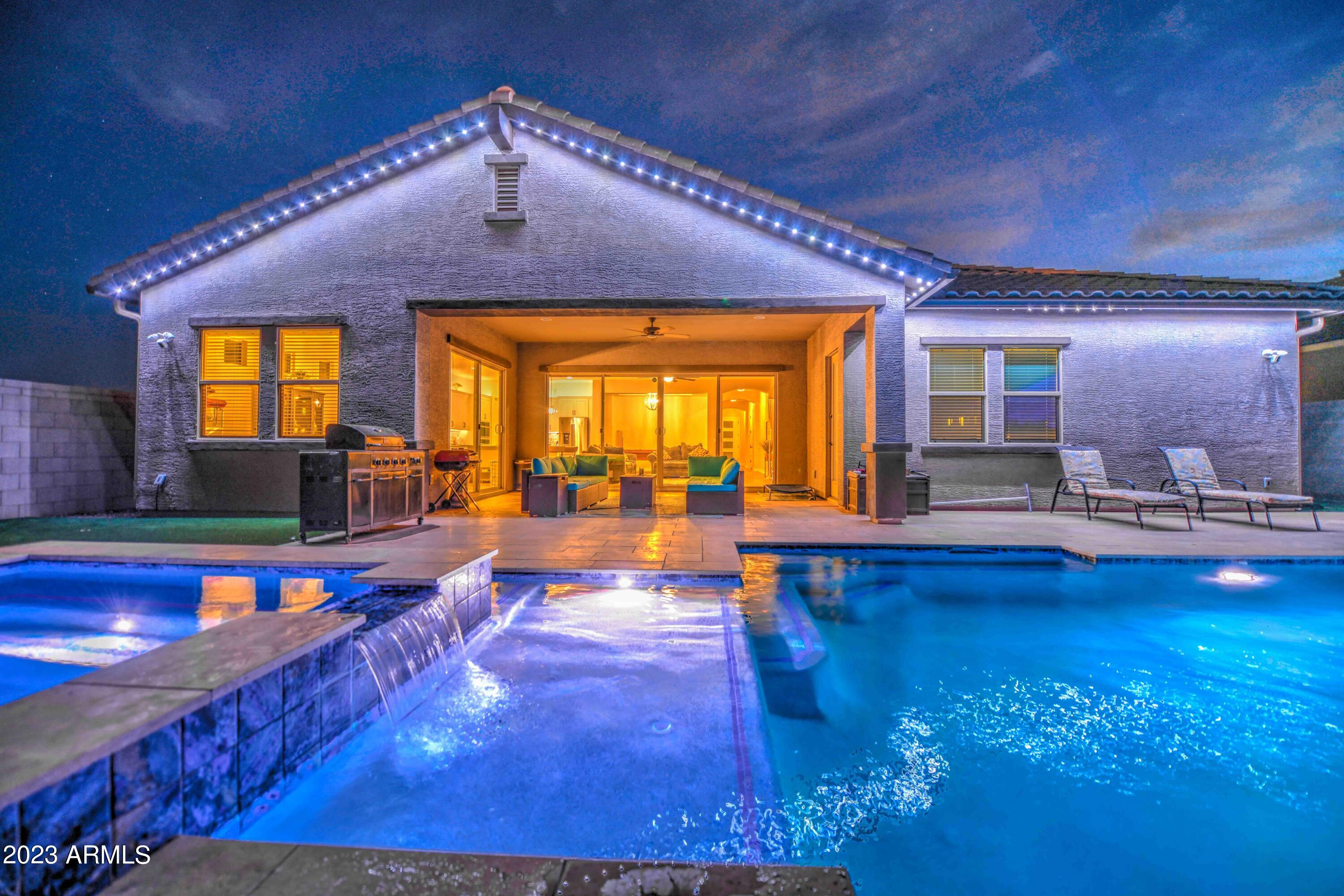 2998 W Horseshoe Drive