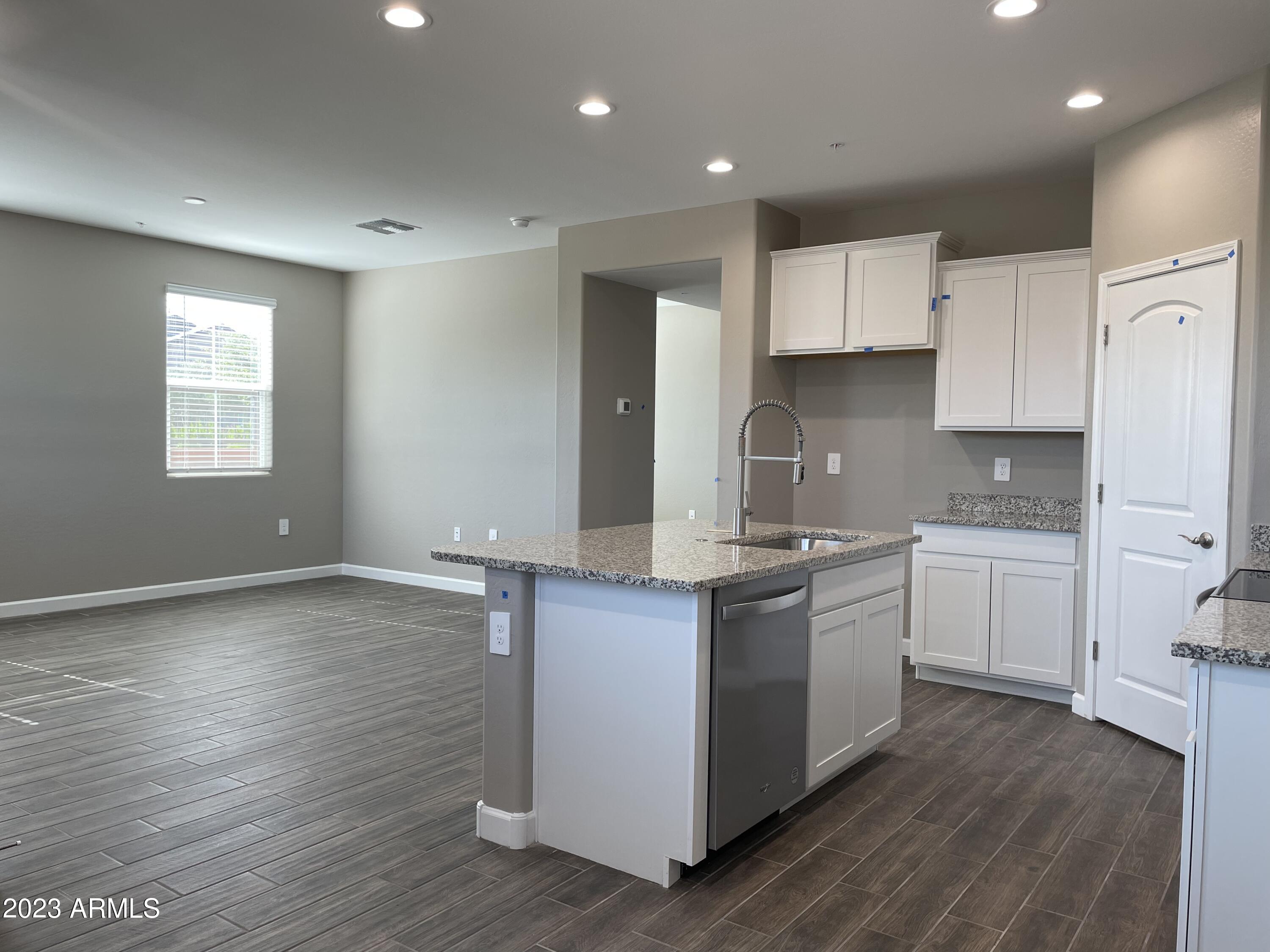 1255 N ARIZONA Avenue # 1001
