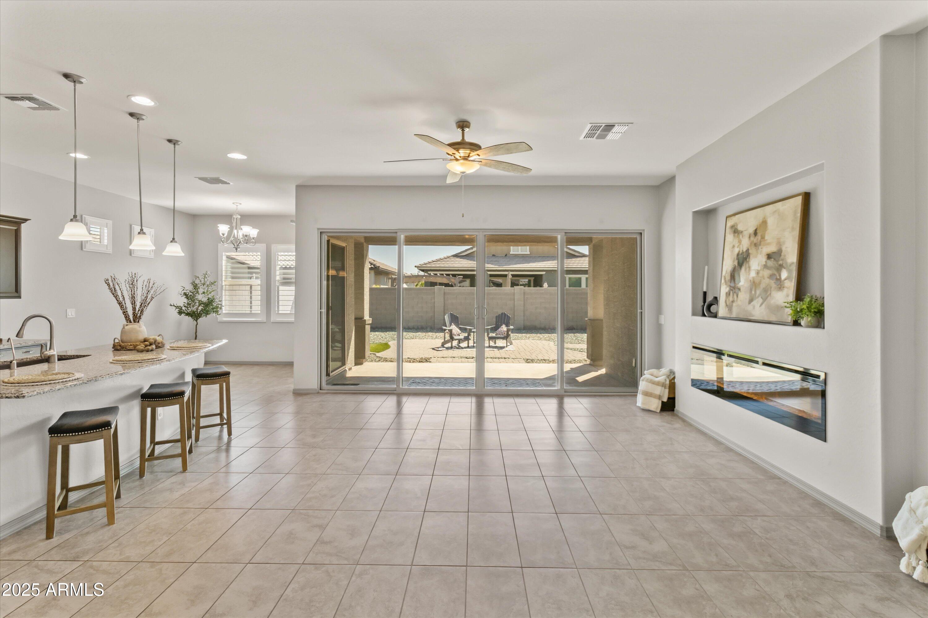 41403 W CENTENNIAL Drive