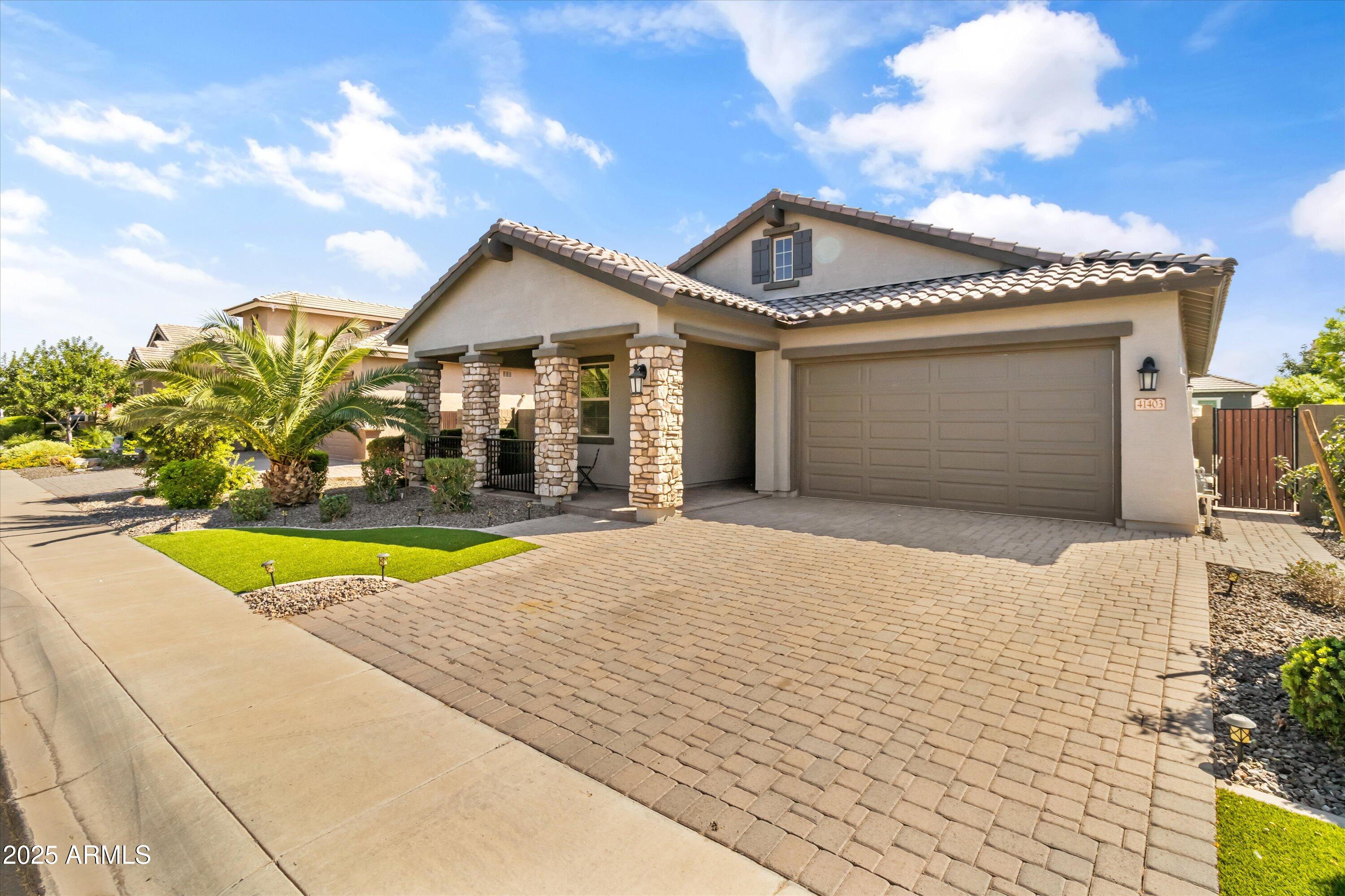 41403 W CENTENNIAL Drive