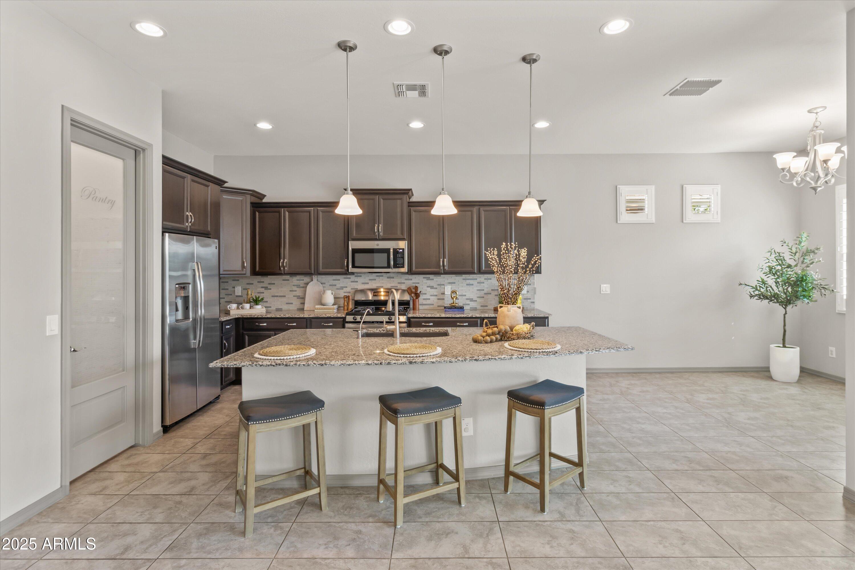 41403 W CENTENNIAL Drive