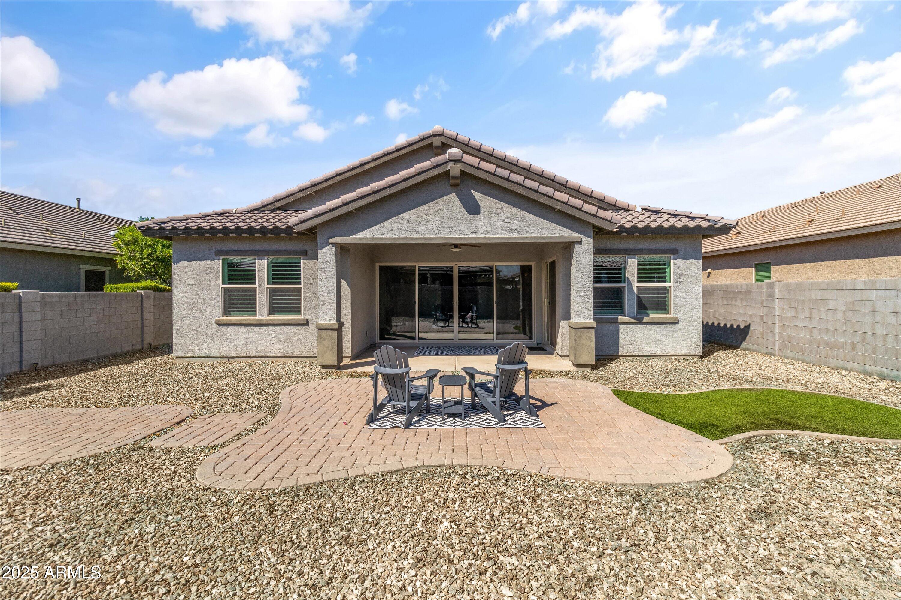 41403 W CENTENNIAL Drive