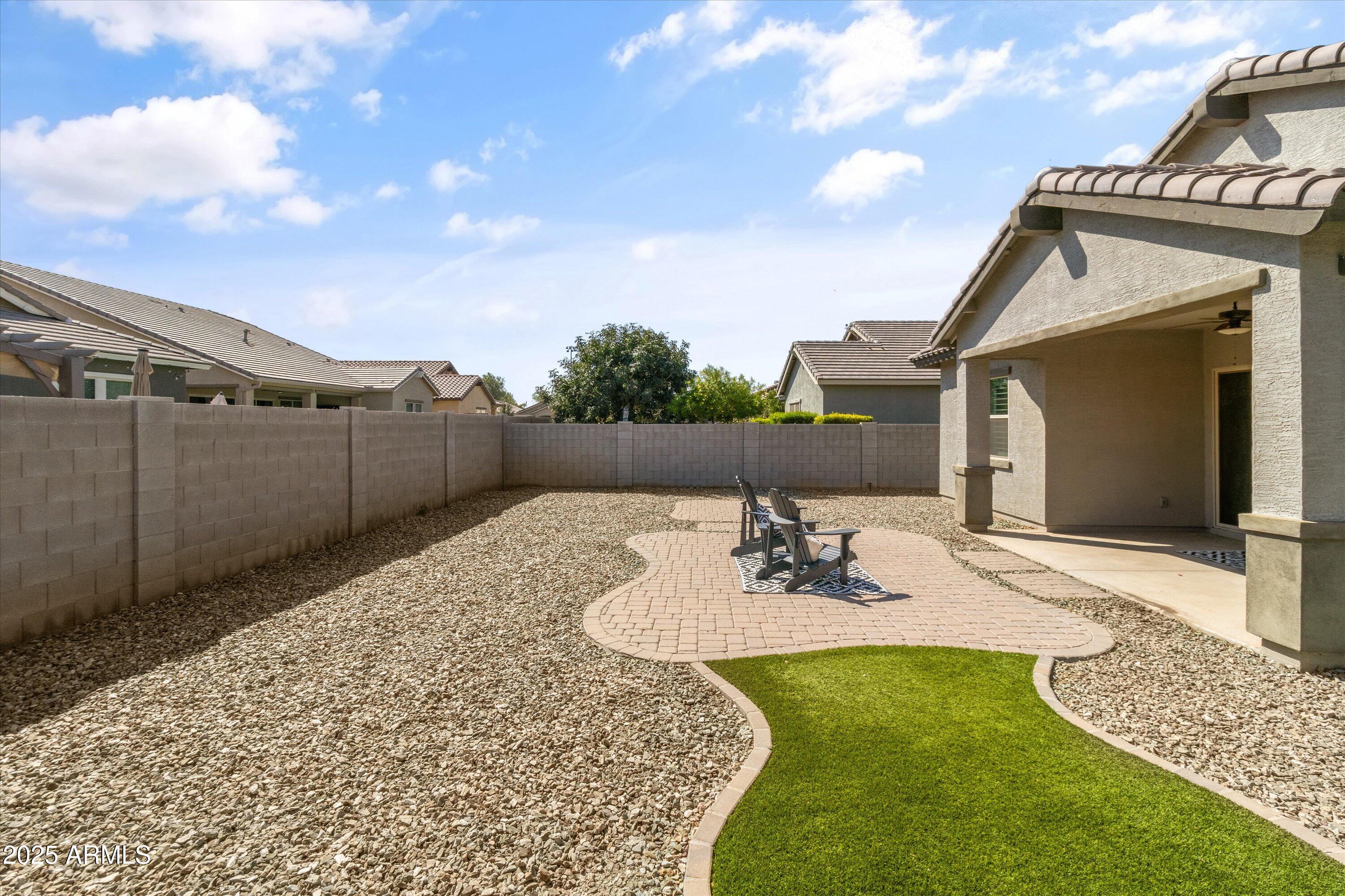 41403 W CENTENNIAL Drive