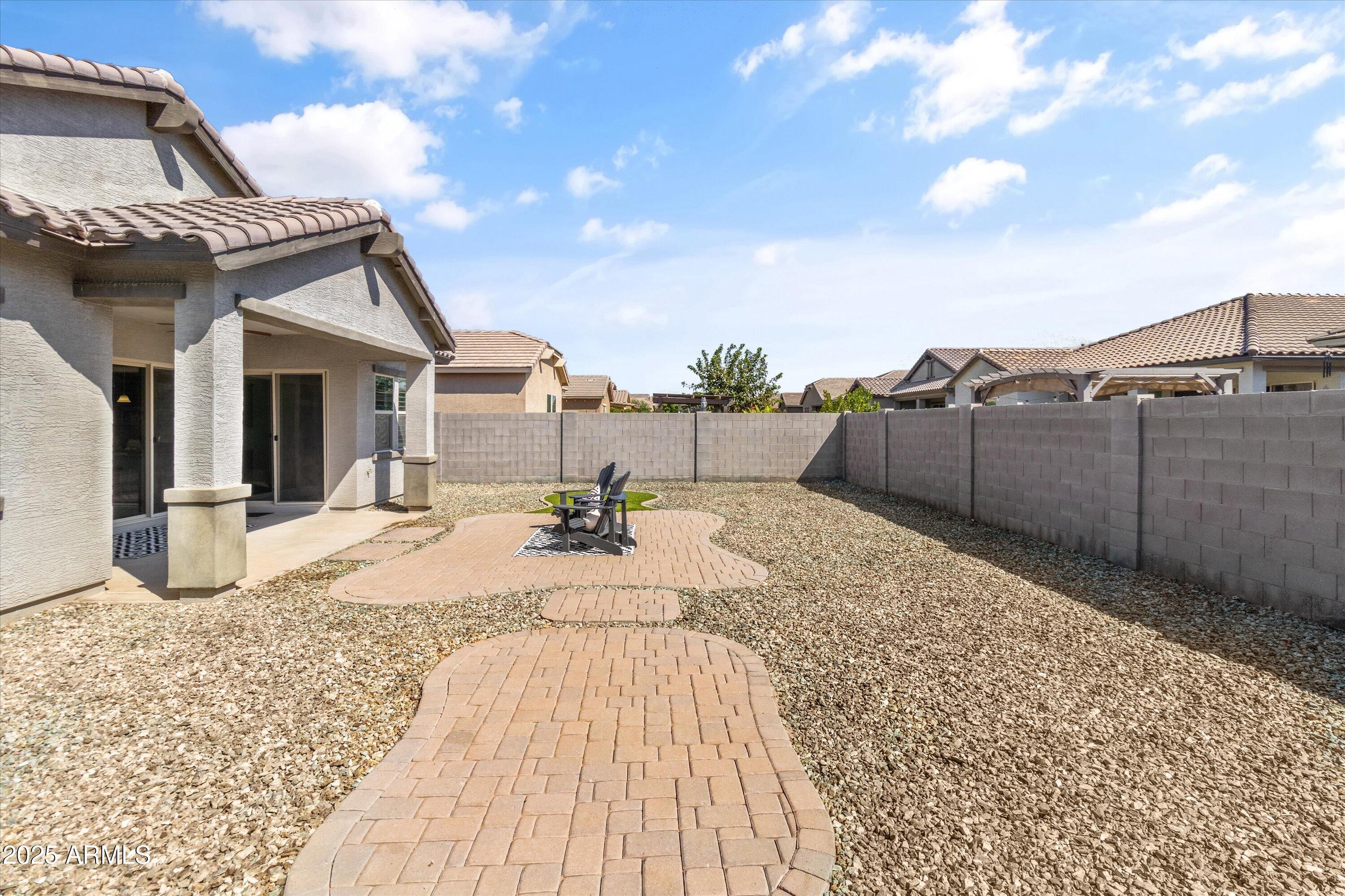 41403 W CENTENNIAL Drive