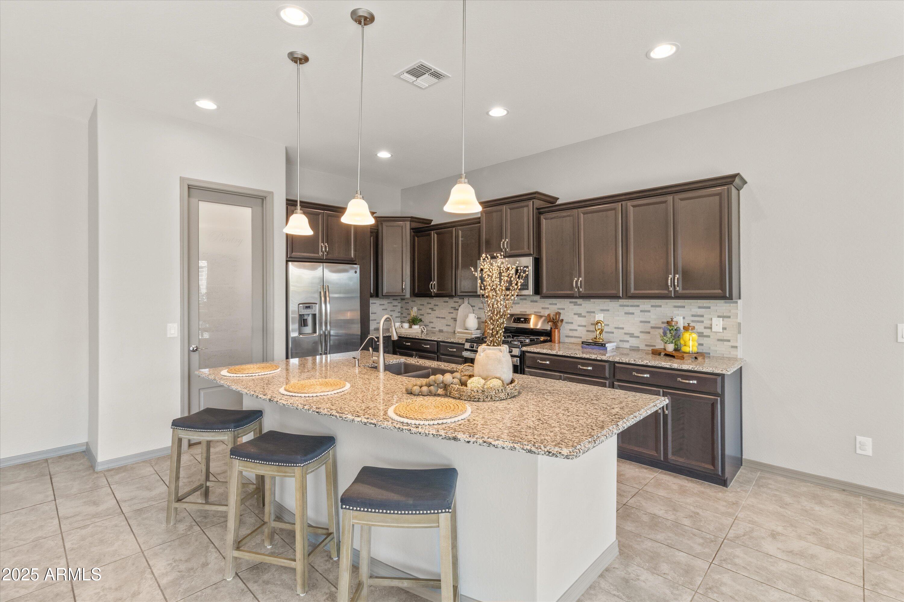 41403 W CENTENNIAL Drive