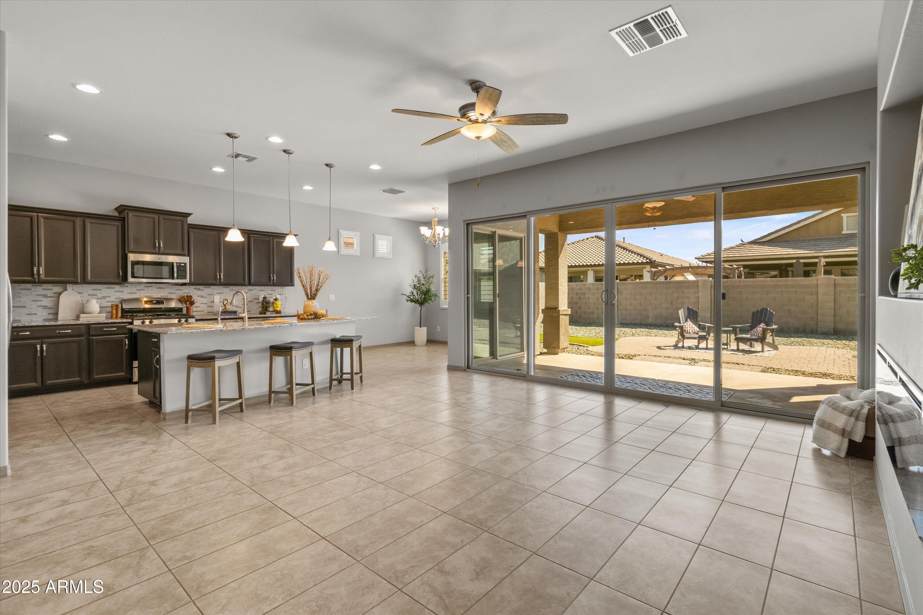 41403 W CENTENNIAL Drive