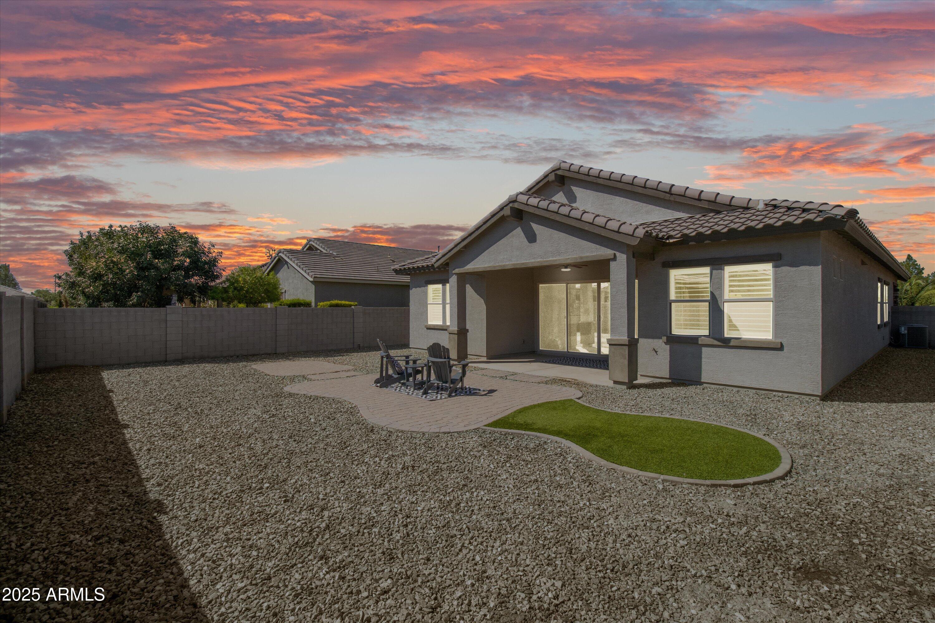 41403 W CENTENNIAL Drive