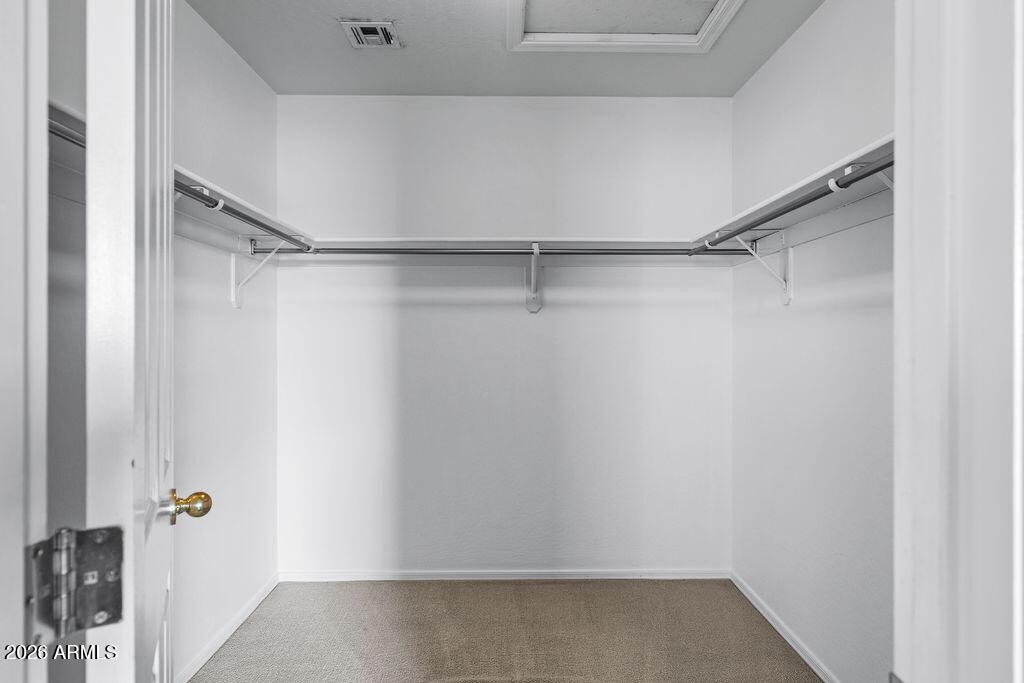 109 W COMMERCE Court