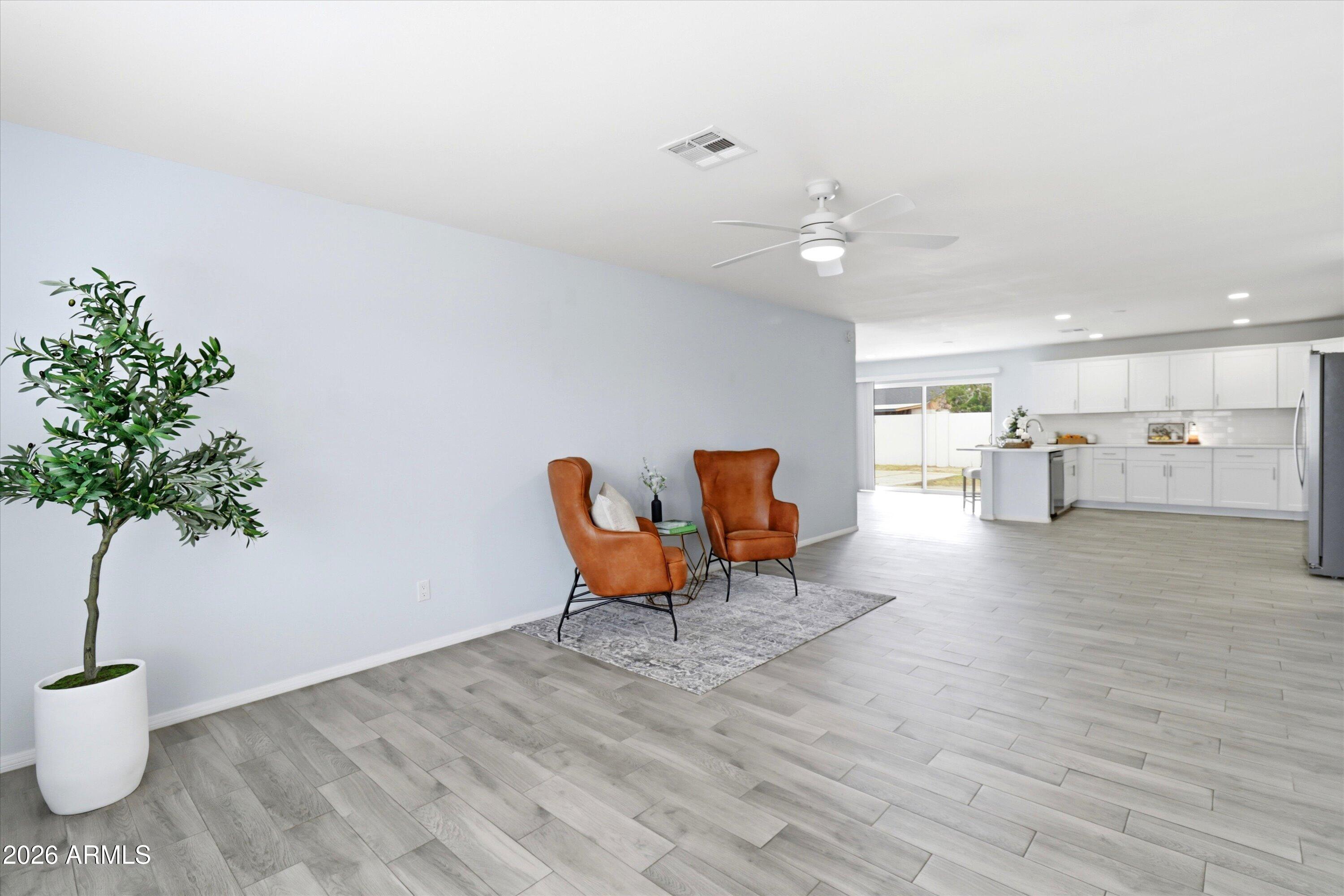 2 W FAIRMONT Drive