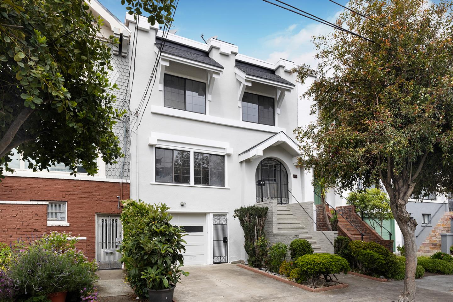 1231 37th AVE