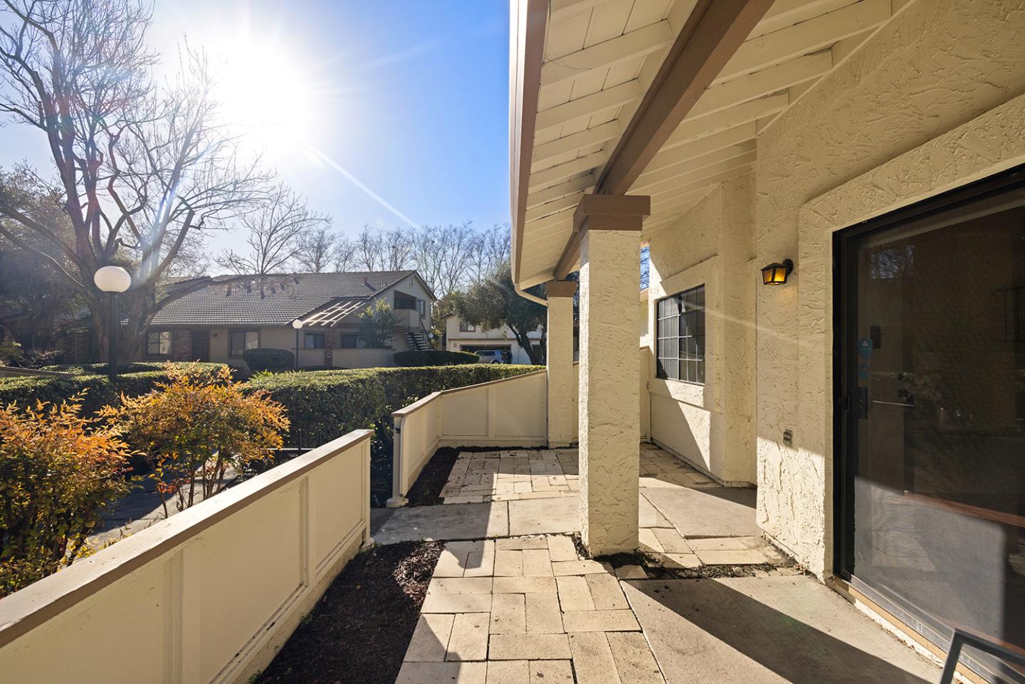 5492 Colony Field DR