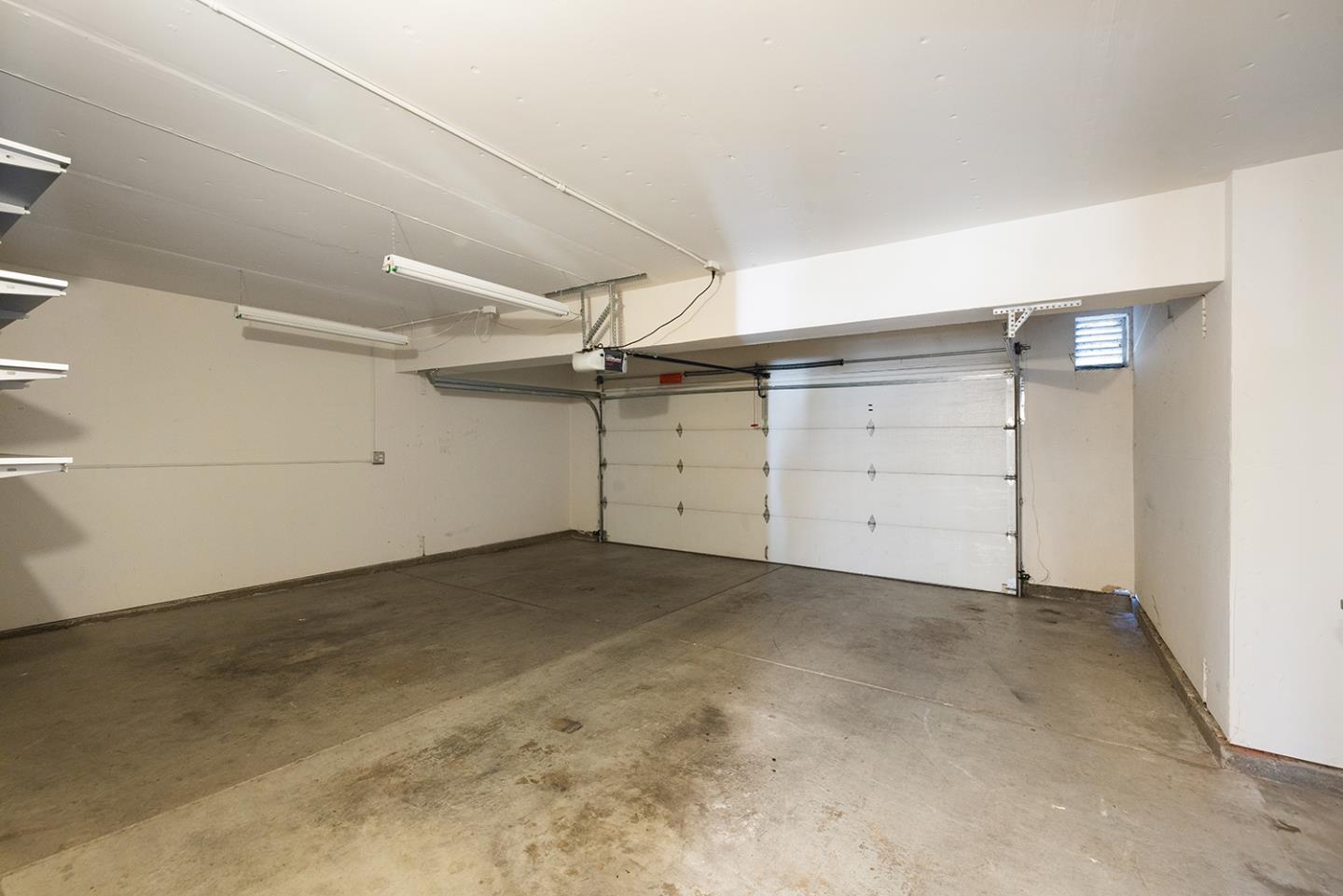 5492 Colony Field DR
