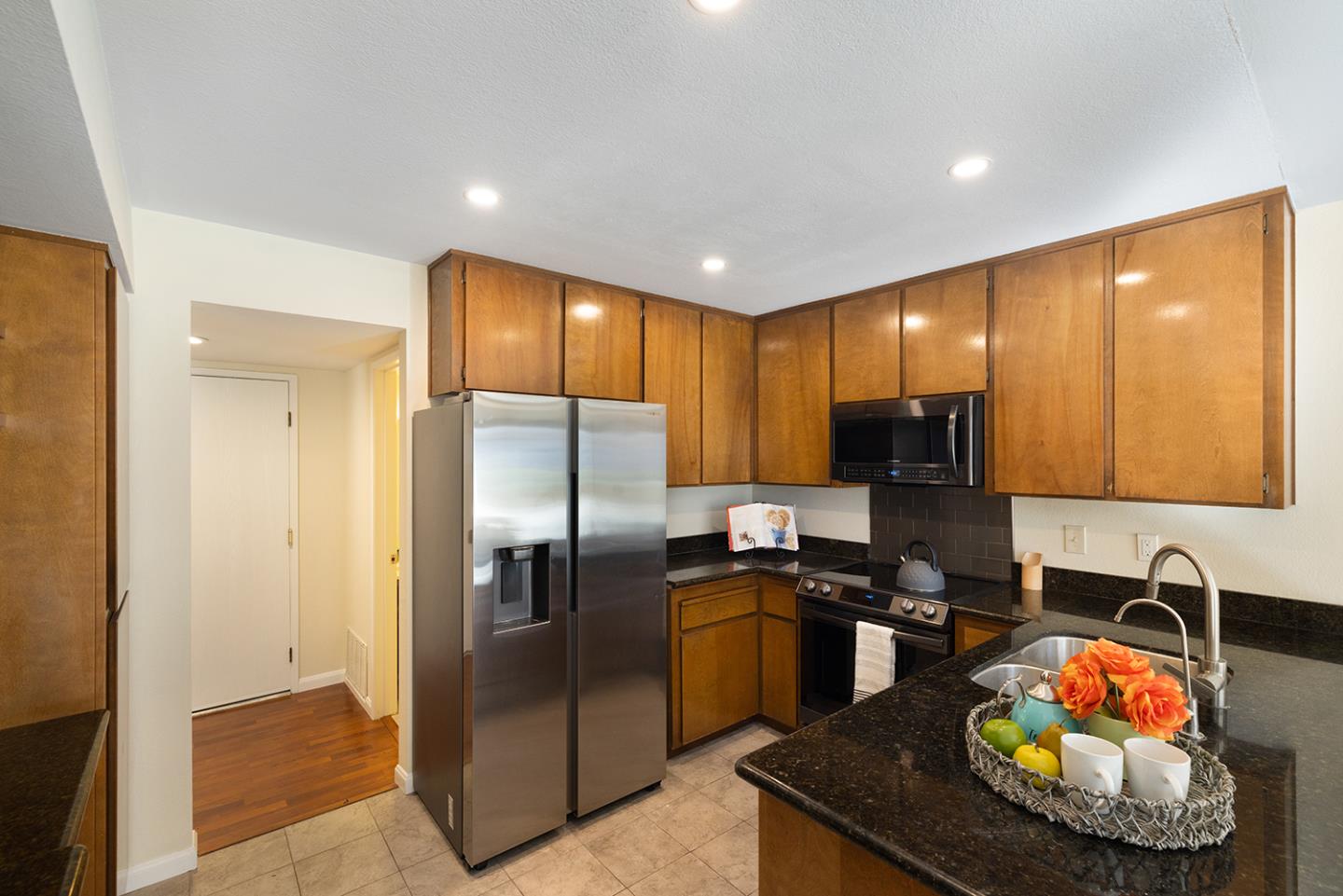5492 Colony Field DR