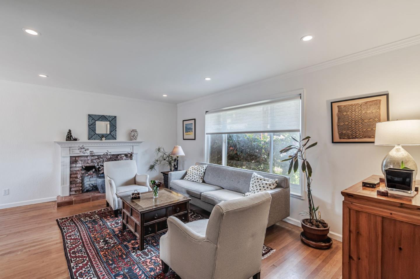2261 Whitman WAY