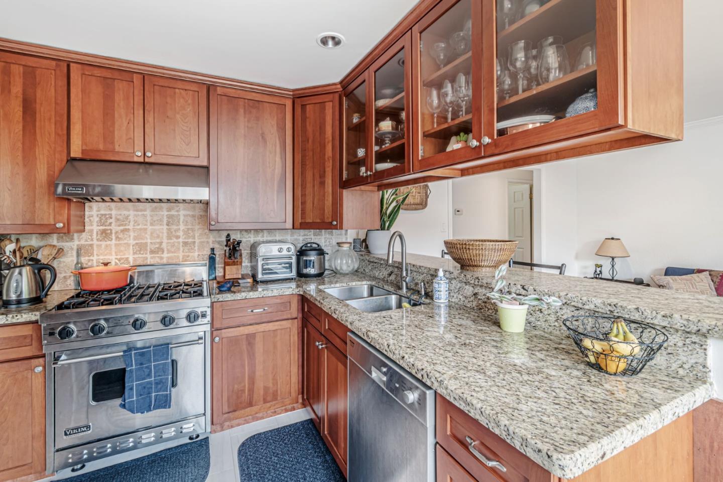 2261 Whitman WAY