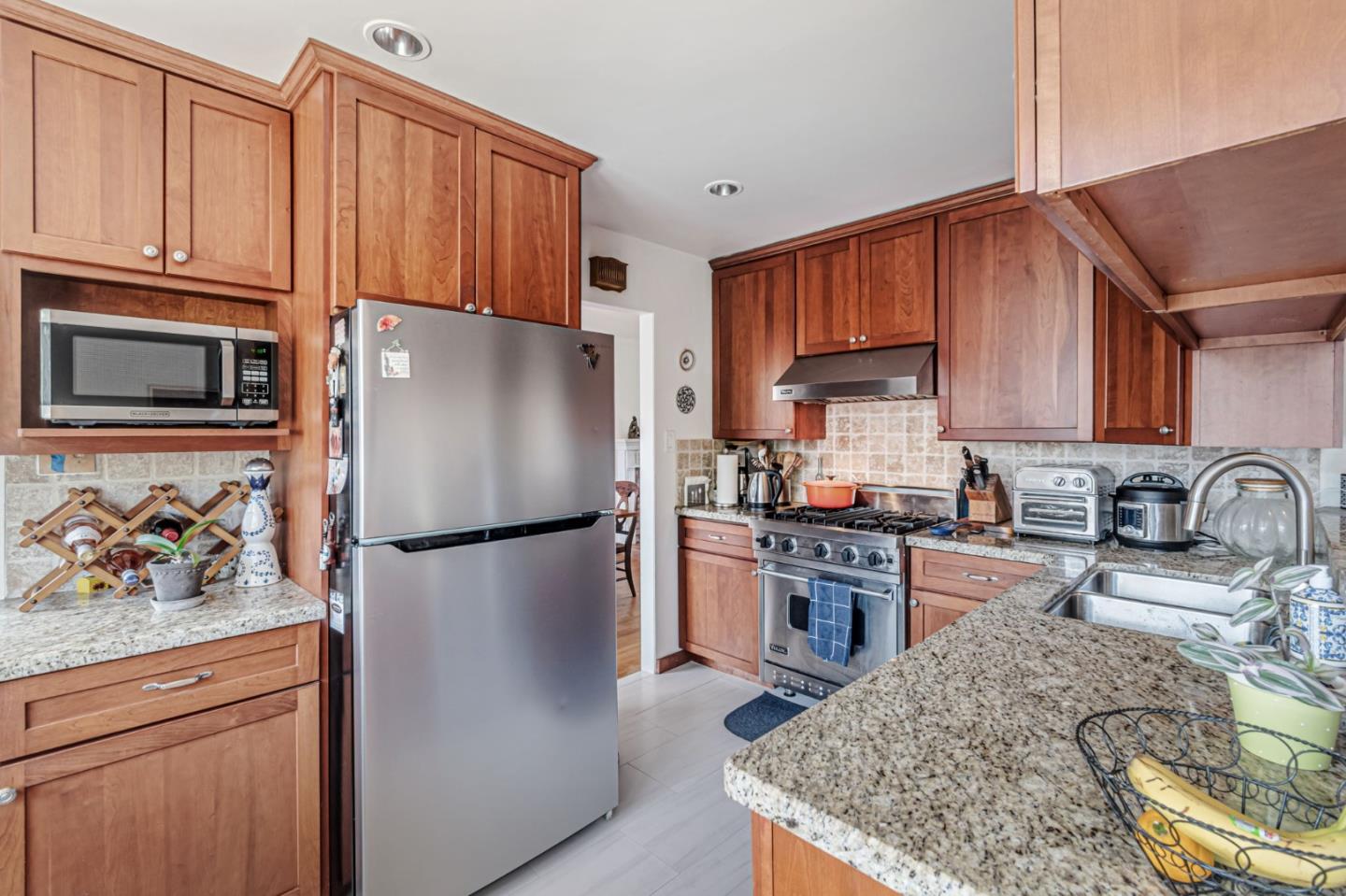 2261 Whitman WAY