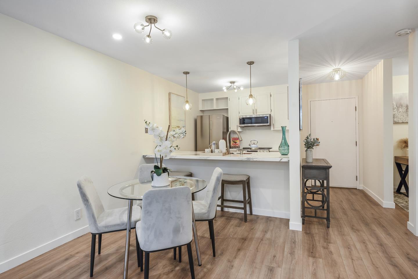 6105 Shelter Creek Lane
