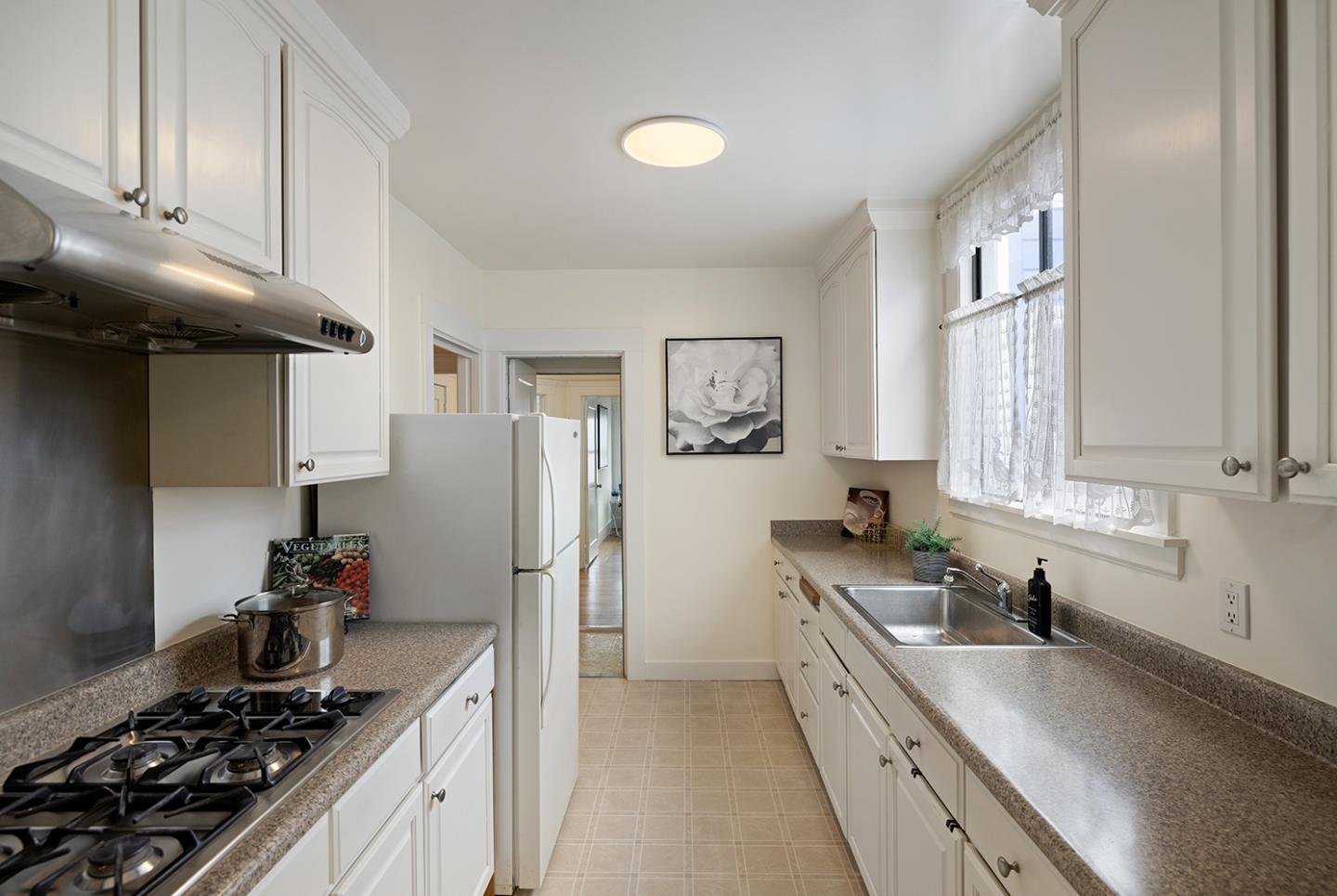 2231 14th AVE