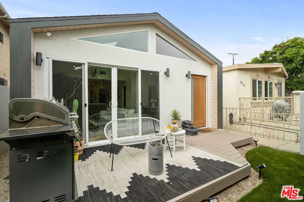 5317 Inglewood Boulevard