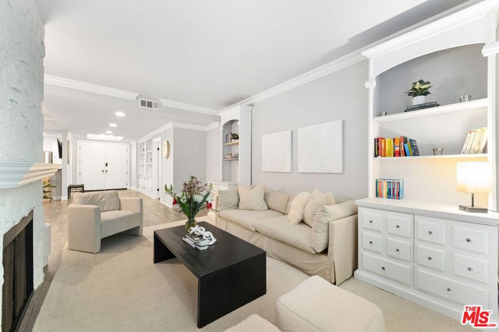 1930 S Beverly Glen Boulevard 204