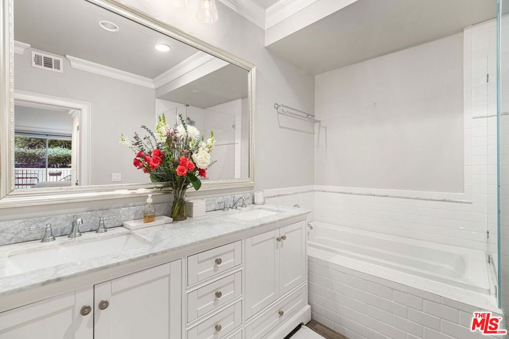 1930 S Beverly Glen Boulevard 204