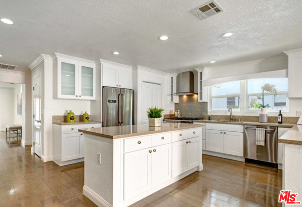 4150 Lafayette Place