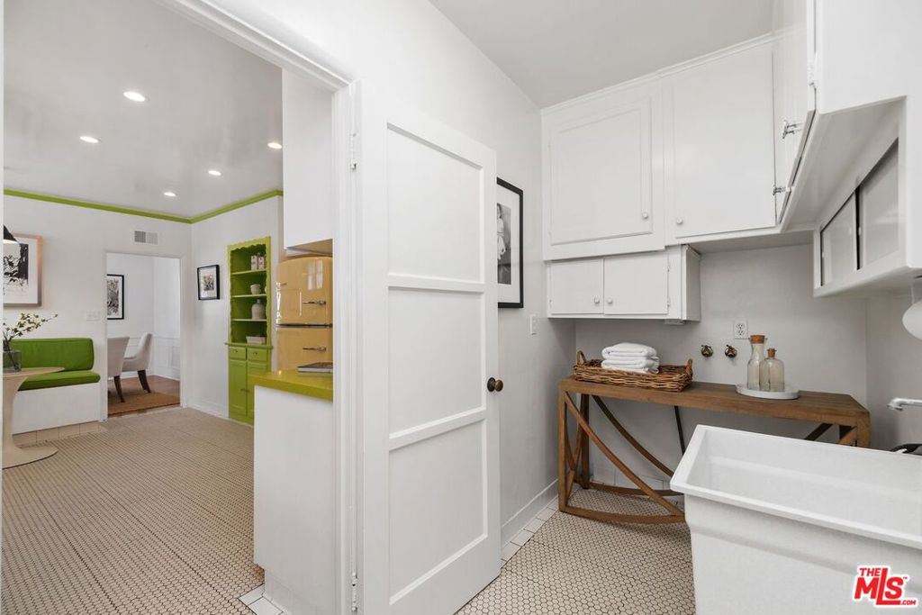 1219 Graynold Avenue