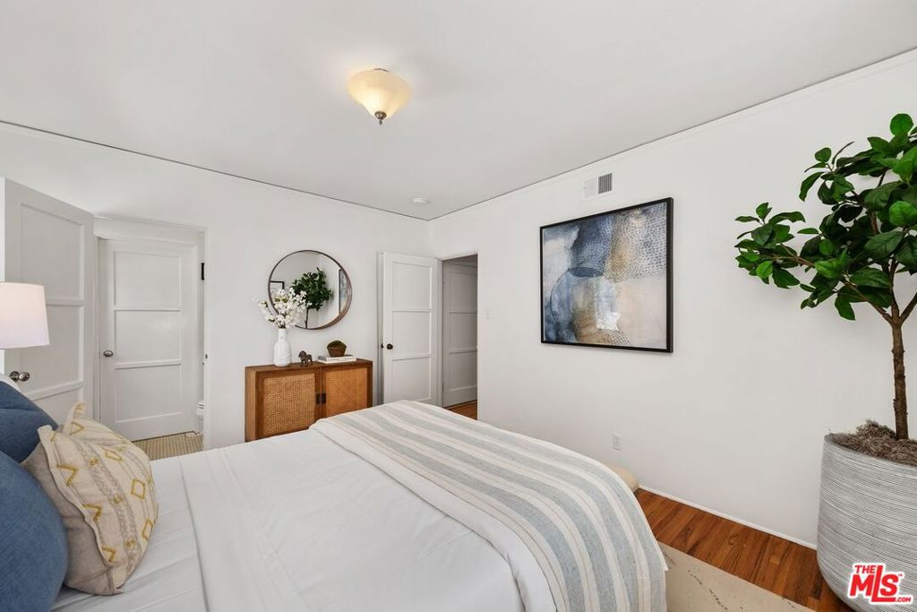 1219 Graynold Avenue