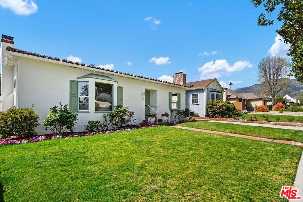 1219 Graynold Avenue